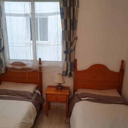 Apartment Close To All Amenities Torrevieja Exterior photo